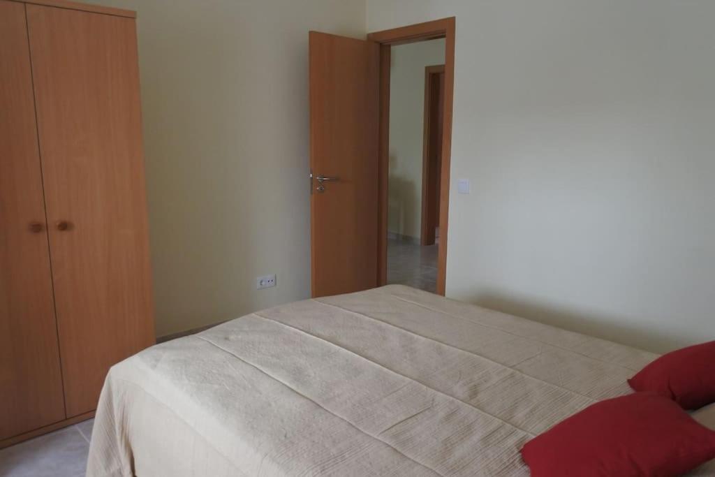 Apartment In The Center Of Carvoeiro With Terrace Carvoeiro (Lagoa) Exterior foto